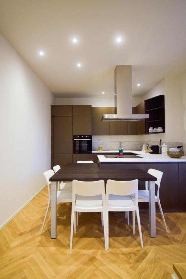 Sibilla Suite Apartment - Via Piella 14 Болонья Екстер'єр фото