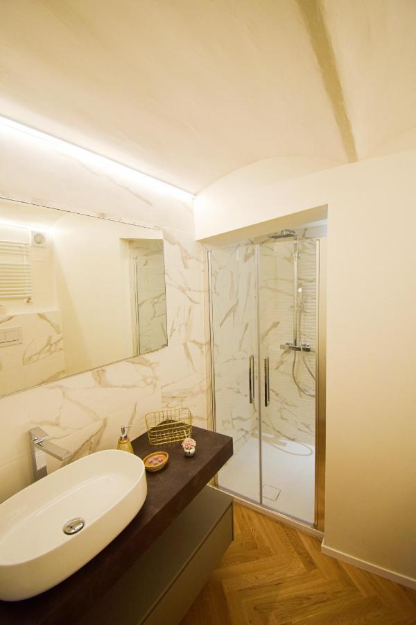 Sibilla Suite Apartment - Via Piella 14 Болонья Екстер'єр фото